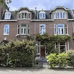 Floor Vondelpark * Амстердам