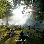 Floor Vondelpark Апартаменты *